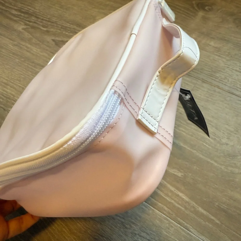 Makeup bag ~ waterproof material ~New